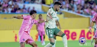 足球报：成都大概率与徐正源续两年，韦世豪续约，锋线会引援